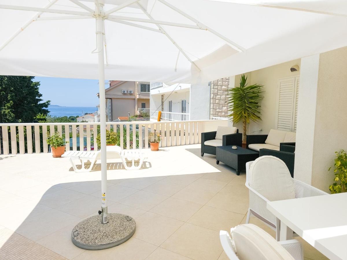 Apartments Nikolina Hvar Town Bagian luar foto