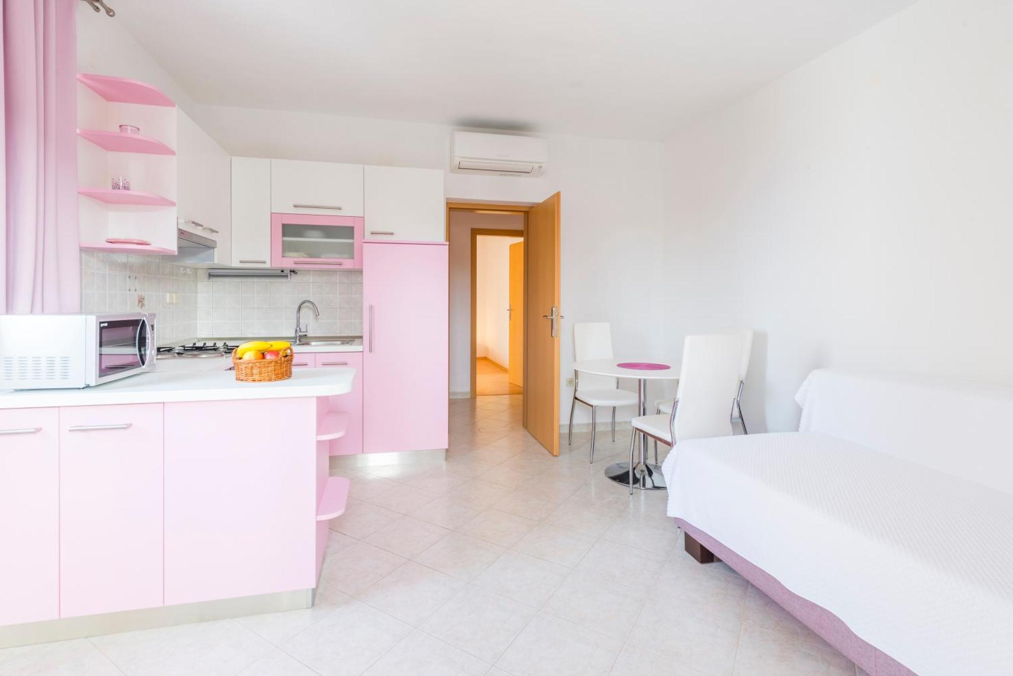Apartments Nikolina Hvar Town Bagian luar foto